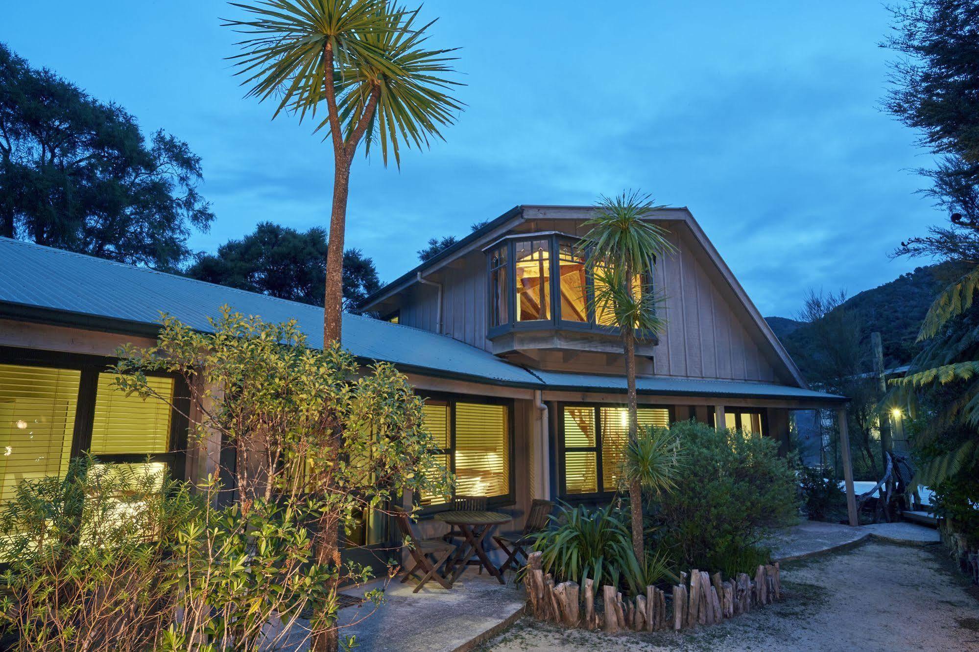 Awaroa Lodge Eksteriør billede